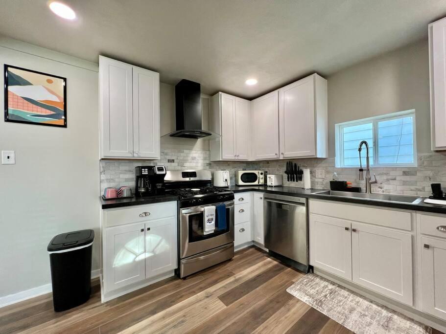 Modern Style Home Near Dt Indy & Major Attractions Indianapolis Exteriör bild