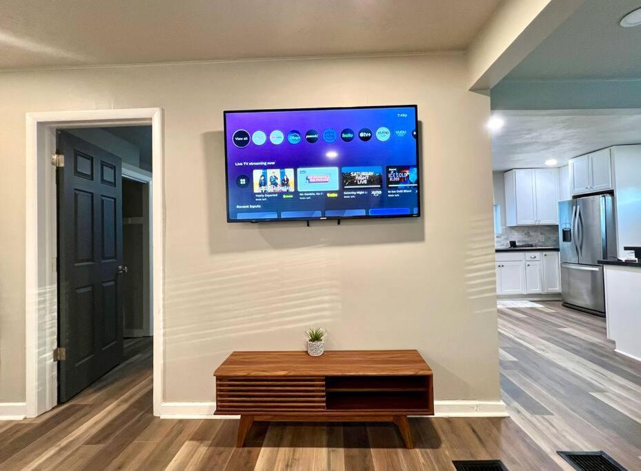 Modern Style Home Near Dt Indy & Major Attractions Indianapolis Exteriör bild